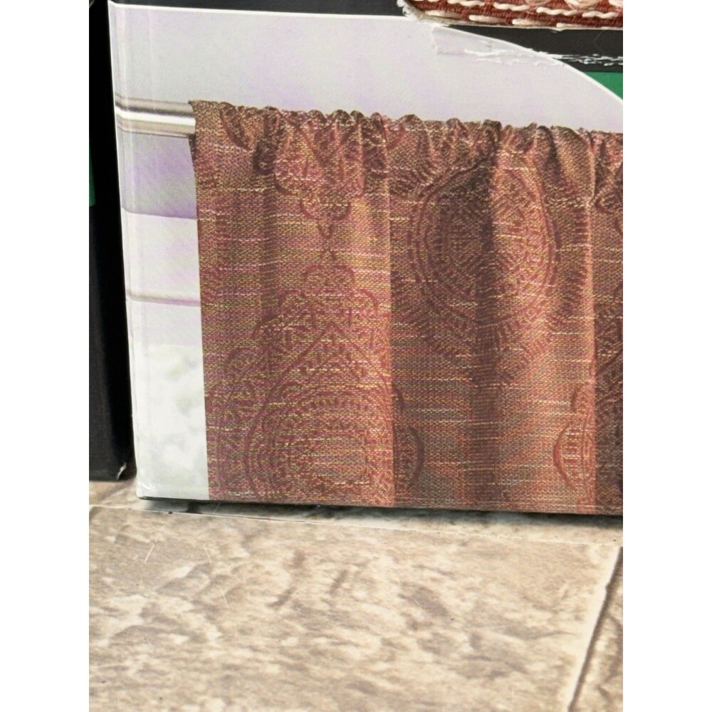2 PCs Sun Zero Sintra Medallion Russet 40"x84" Polyester 100% Blackout New - Picture 3 of 16